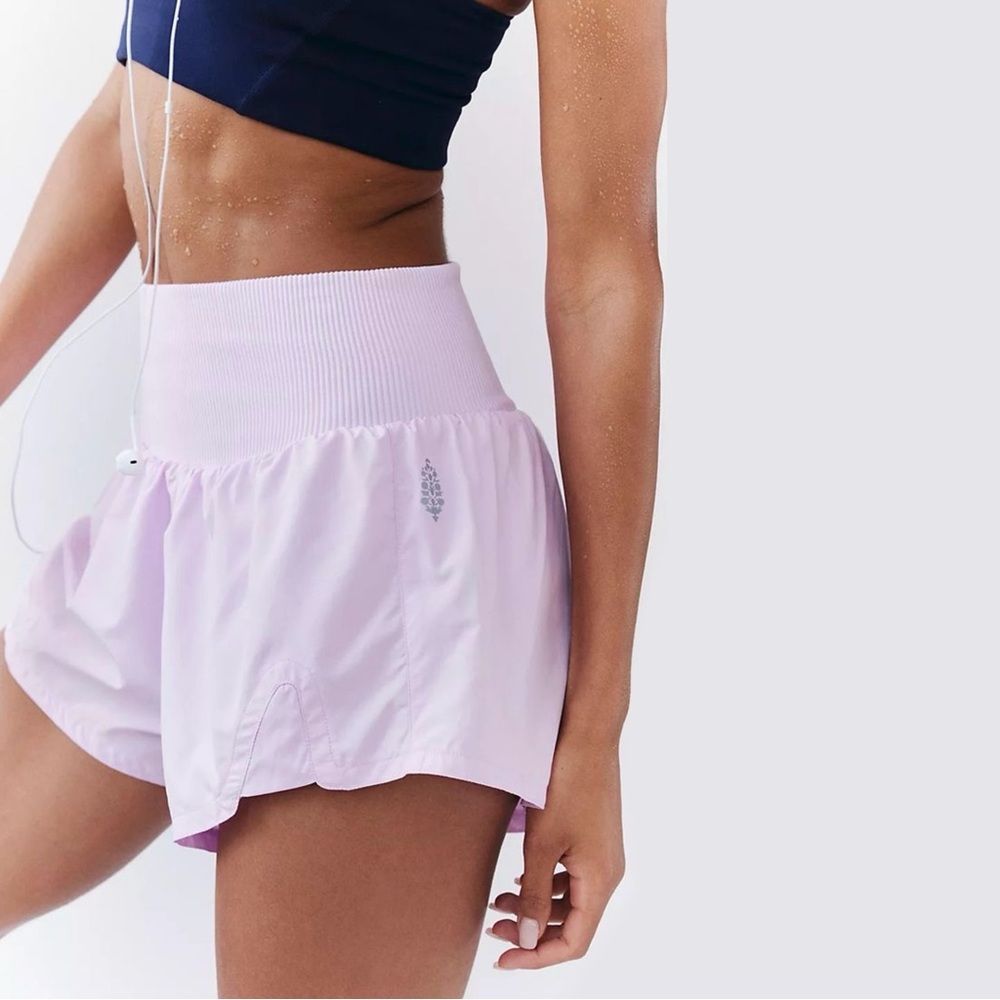 Free People Carpe Diem Shorts
Color: Powder Pink